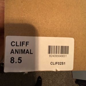 STEVE MADDEN WOMEN’S SPORTY CLIFF SNEAKER - ANIMAL (TAN)